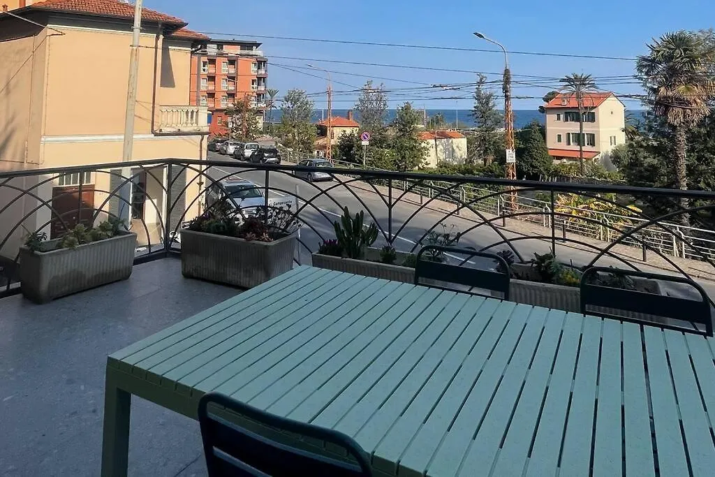 Casa Visconti, Bordighera, Vista Mare 0*, בורדיגרה איטליה