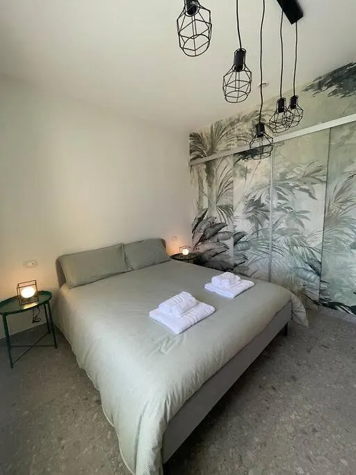 Apartment Casa Visconti, Bordighera, Vista Mare Italy